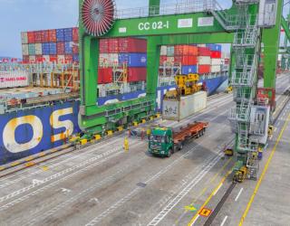 Dari Integrasi ke Inovasi, Lima Tahun Transformasi Terminal Teluk Lamong Bersama Pelindo
