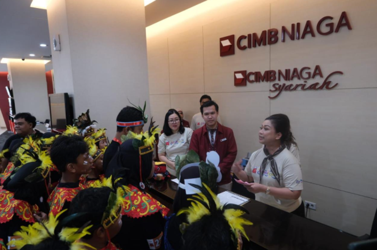 CIMB Niaga Dukung Bulan Literasi Keuangan OJK 2026 melalui Program Tour de Bank