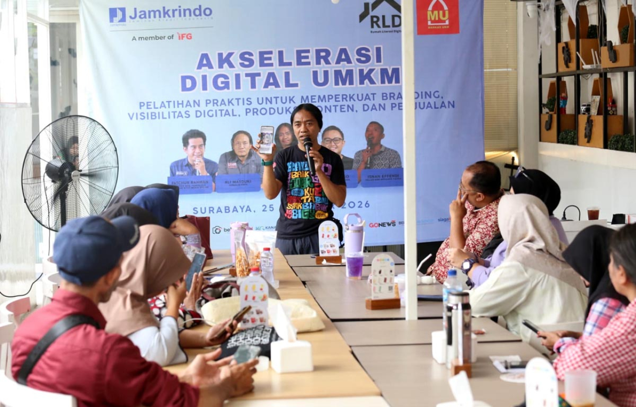 Rumah Literasi Digital membekali UMKM Surabaya dengan strategi branding, produksi konten, SEO, dan pemasaran digital untuk memperluas pasar. Foto/RLD